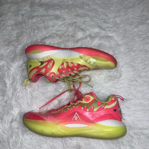 Rigorer Austin Reaves AR2 “Fusion” SE Basketball Shoes Pink & Neon Green size 9 - Picture 2 of 10